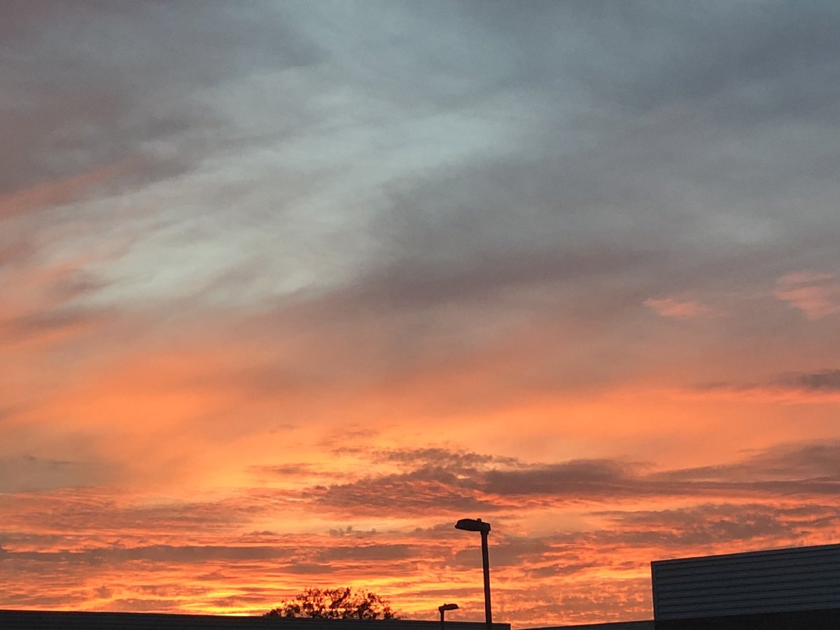 shielding_sol's tweet image. Another stunning #sunset this evening over #shieldingsolutions #greatnotley #essexbusiness