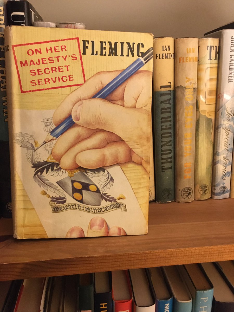 TonyHisted's tweet photo. @ourmanthenorth Got this in Oxfam many years ago, love the old dust jackets. https://t.co/pYUhMldw9W
