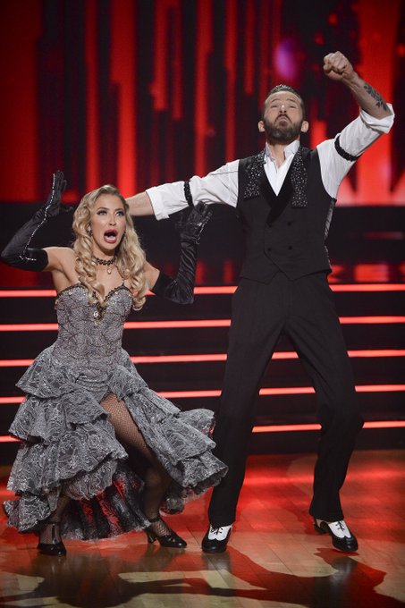 Kaitlyn Bristowe - Jason Tartick - FAN Forum - Dancing With The Stars Season 29 - Discussion - Page 8 Enmu82-UUAMPTbb