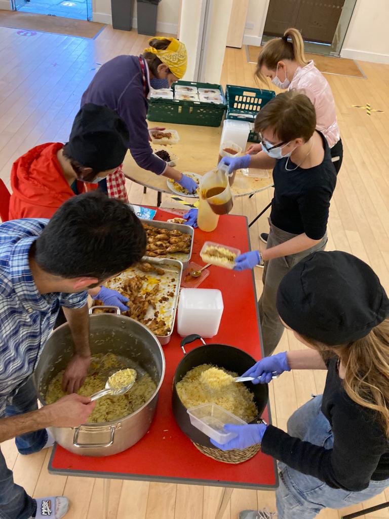 QCCA_ltd's tweet photo. Serving now - Iranian chicken and rice courtesy of ⁦@sjdhnw3⁩ and all their amazing cooks. Special thanks to Molly who donated ALL the ingredients! #supperforall ⁦@MarcusBoyland⁩ ⁦@MarxdeMorais⁩ https://t.co/qtCBqW2yaA