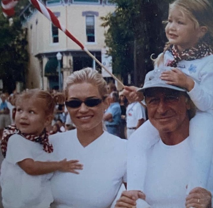 Gihadidarg's tweet image. 📢| Bella vía Instagram🥺