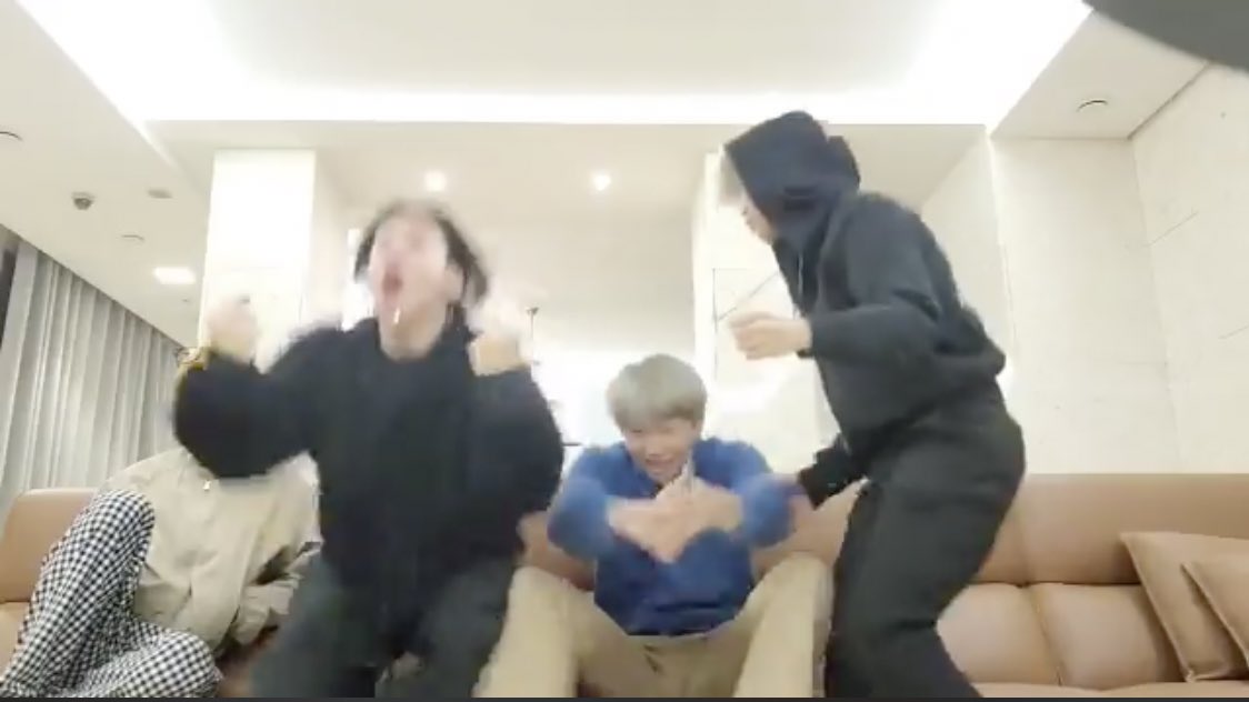 infobts_ina's tweet photo. Trendi in South Korea
#GRAMMYs  
#GrammyNominatedBTS
#GrammyNominations
#BTS_Dynamite
#Bangtan_GrammyNominee_Congrats
#bities_BTS
#GrammySinger
#OurBangtan
#GROUPPERFORMANCE
#minstradamus
#BangtansonyeondanGrammy
#NomineeSinger
#GrammyPerformance
#BangtanReally
#Duogroup
@BTS_twt https://t.co/q5kDuRRDho