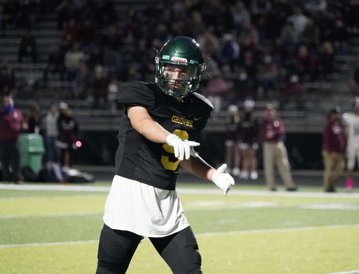 jacksontinsley3's tweet photo. Senior year highlights, thank you @FootballGroves💚 #onelove 

https://t.co/zIu95aJpRP https://t.co/y5izUQt4Sk