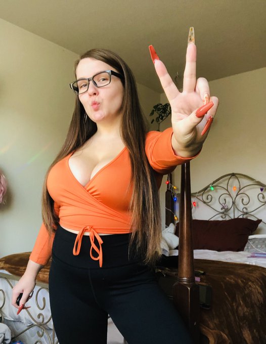 Live on #twitch 🥰🍲✨  https://t.co/STL53cOaU8 https://t.co/1b6EqF66uq<a href="/tag/twitch"class="tags">#twitch</a>