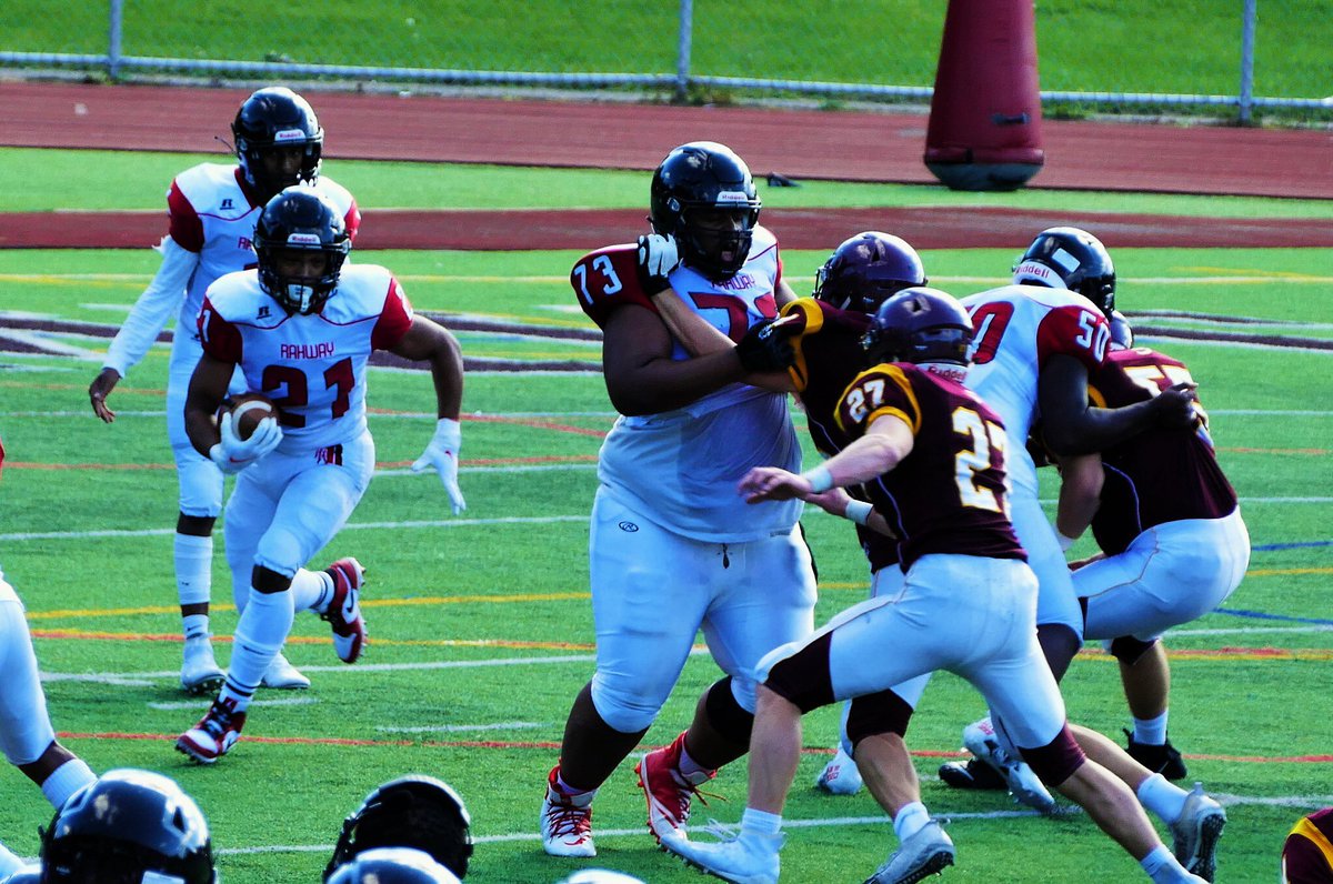 NANNPHOTO51's tweet photo. NJ HS football Summit vs Rahway photos and digital at https://t.co/ex6QCy9kKN (Monday)
#njhsfootball #NJHSFootball #SummitHS #RahwayHS #UnionCountyFootball #MidState38Football #SummitFootball #Rahwayfootball https://t.co/CV4xxdSbRt