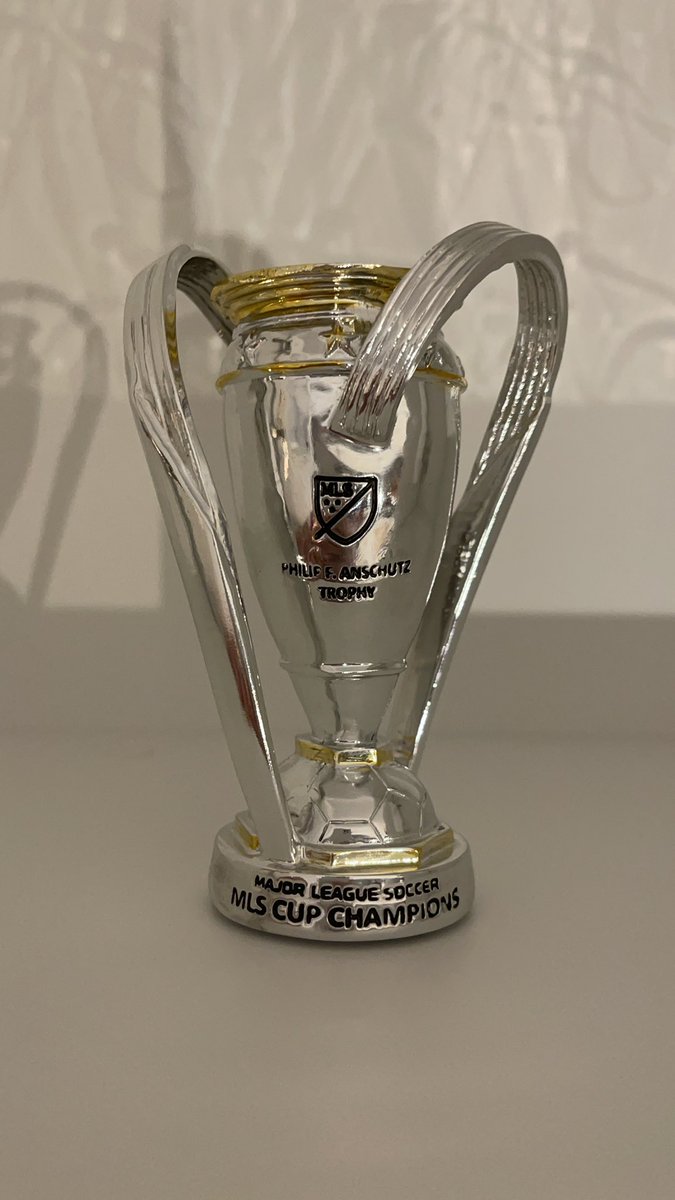 Santo4stars's tweet photo. And so it begins!!!! Let’s go @torontofc #tfclive @mls #mlscup2020 https://t.co/s6iCL9GJA9