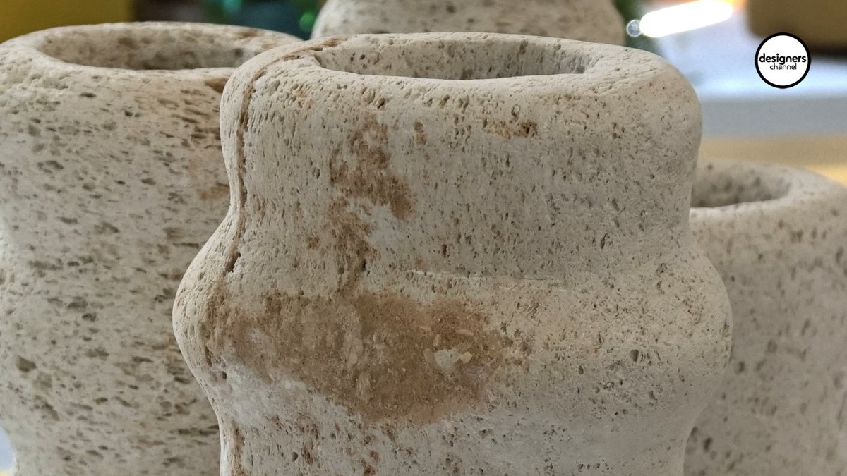 designerschan's tweet photo. THE POMA COLLECTION
De Esteban Paredes, Estudio Cálido.
Floreros de Piedra Pómez, vidrio y cemento.
En colaboración con artesanos Guatemaltecos.
@designweekmex 
#diseñoindustrial #diseñosexclusivos #decoracioninteriores https://t.co/8wU4kLXrlk
