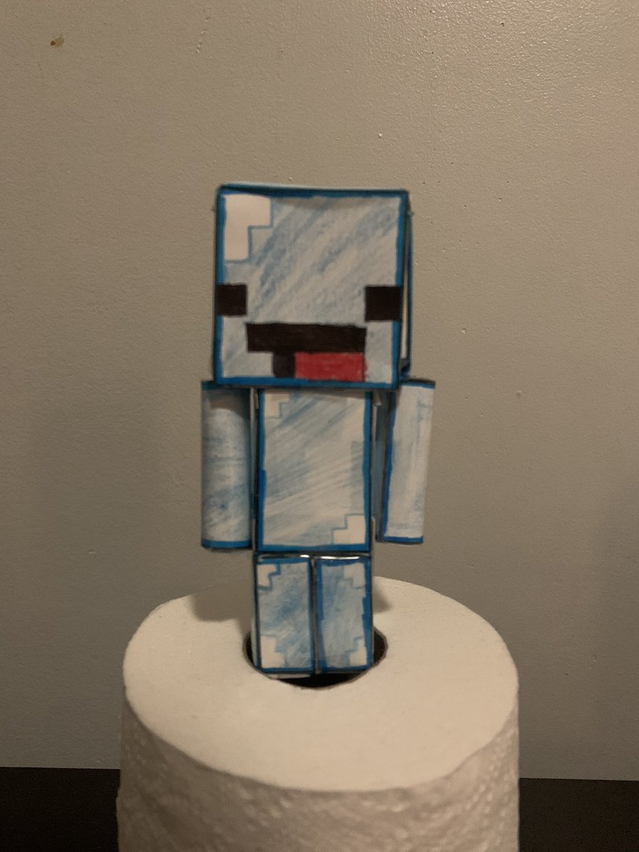 carbaord's tweet photo. Thought this would take me all of Thanksgiving break, but now i’m sad that i have nothing to do! but here is my skeppy sculpture (yes it’s on toilet paper, i had no stand) #SkeppyFanArt #skeppyfanart #skeppy https://t.co/30pfWM60Db