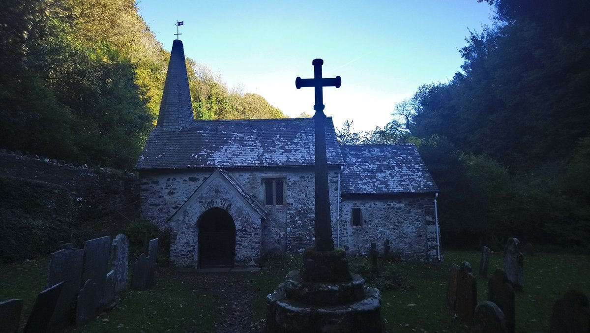 MumbyatMovies's tweet photo. And the last bit in #Somerset that I've managed to date - #WestPorlock to #Culbone. More steep slopes, but worth it for this extraordinary church in the heart of #Exmoor :) https://t.co/hFi3K0eylE