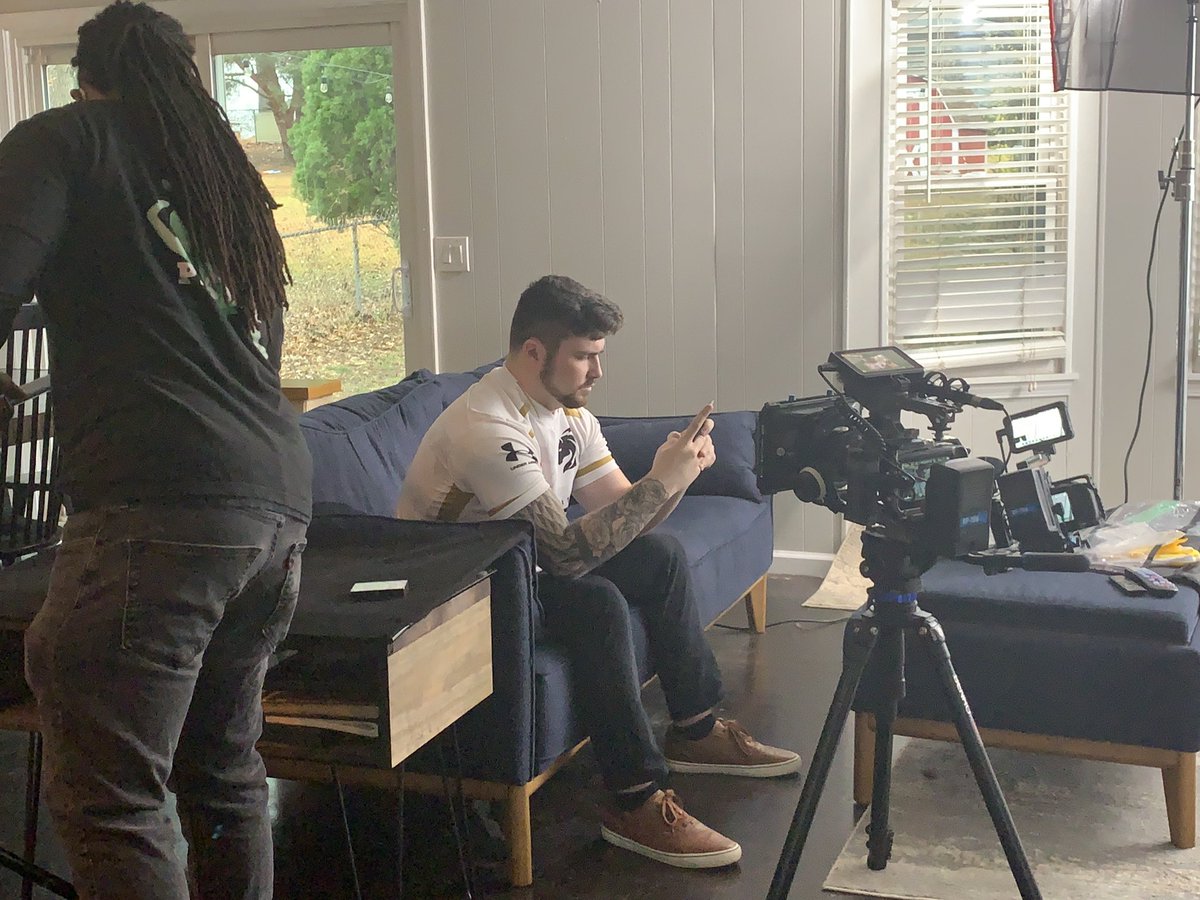 PioneersGG's tweet image. New new coming soon 🤫👀 

🚗 @DoorDash

#OpenForDelivery | #GamingDelivered