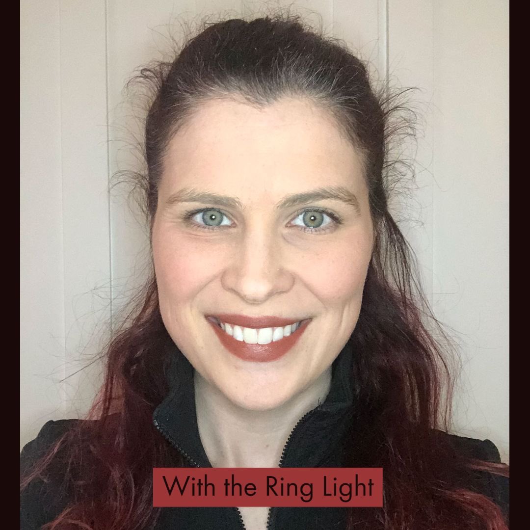 DocuSource's tweet image. Upgrade your zoom meetings and selfies with a ring light! 

These inexpensive lights easily clip on to your computer, tablet or phone and add professional lighting to any of your meetings or photos.

#selfielight #promotionalproducts #marketing #zoommeetings #virtualevents