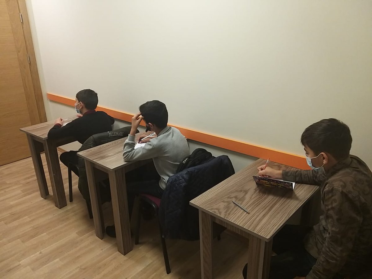 genc_ilk's tweet photo. "Təhsilə dəstək" layihəsinin ilk dərs günü.
#Gəncİlk #gencilk #təhsi̇l #hazirliq #hazirliqkurslari #tələbələr #abituriyent #abituriyenthazırlığı https://t.co/y2ESO88CbE