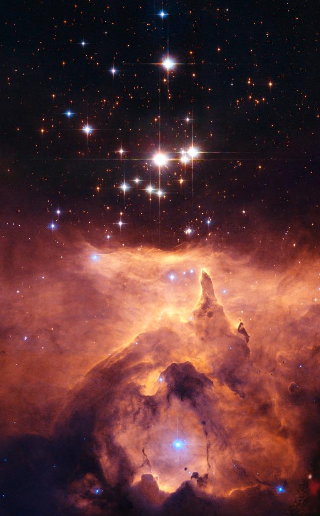 About 8,000 light-years away, a cluster of young stars called Pismis 24 unleashes intense radiation and winds, carving out a cavity in the nebula where the stars formed. This #HubbleClassic shows the cluster and part of the nebula, called NGC 6357: https://t.co/7Ts478e6Eg https://t.co/Aj8I7BiE2y