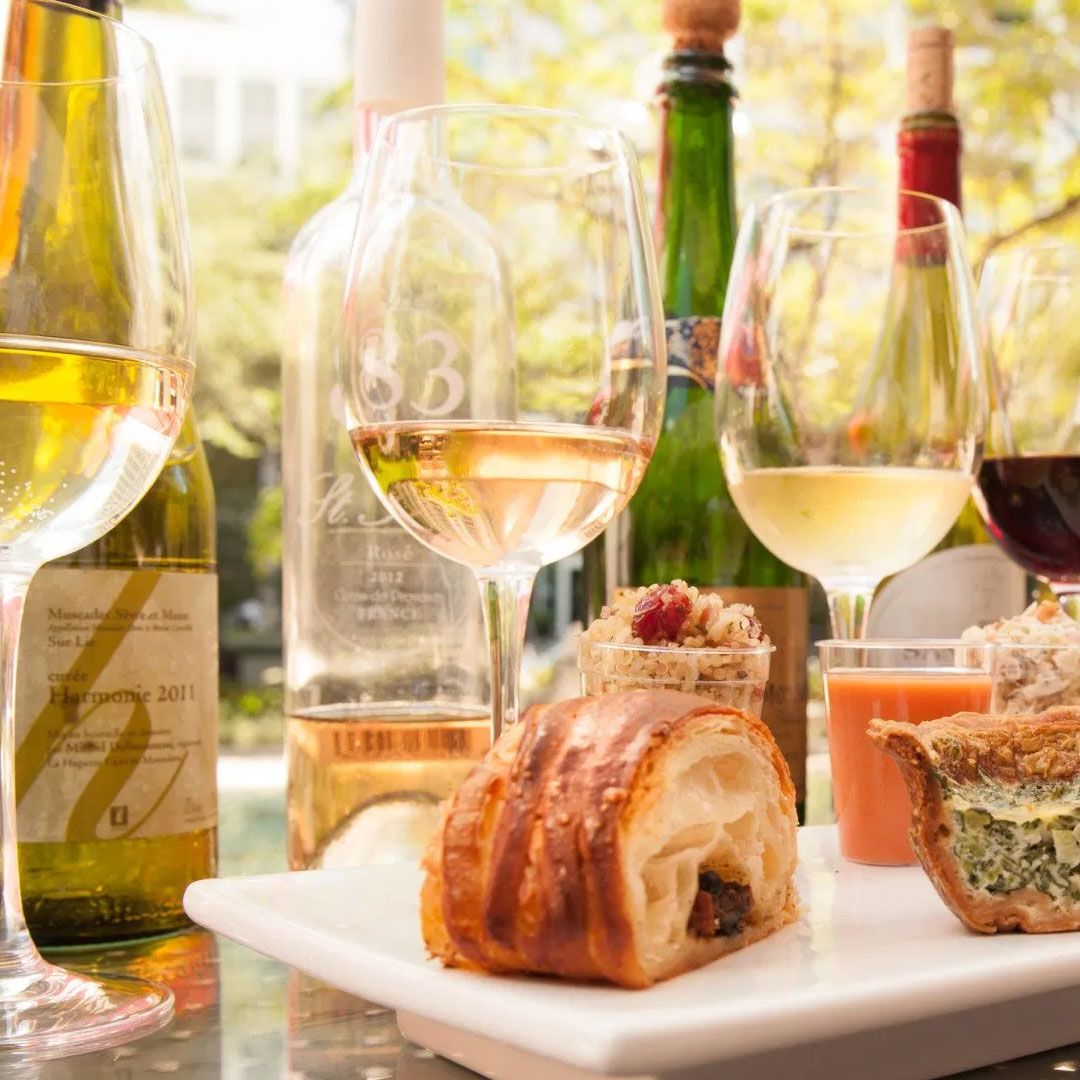 ExpectCruises's tweet photo. 🍷🥘 𝟭𝟭 𝗡𝗜𝗚𝗛𝗧 𝗙𝗢𝗢𝗗 𝗔𝗡𝗗 𝗪𝗜𝗡𝗘 𝗘𝗫𝗣𝗘𝗥𝗜𝗘𝗡𝗖𝗘 𝗖𝗥𝗨𝗜𝗦𝗘 🚢🌞September 2021, Southampton roundtrip 🚢 🍹Portugal, Spain &amp; France. From £799PP. Kids Sail free!! Call for more info on 01202 544876. ☎️ https://t.co/tQB7IXM7TX