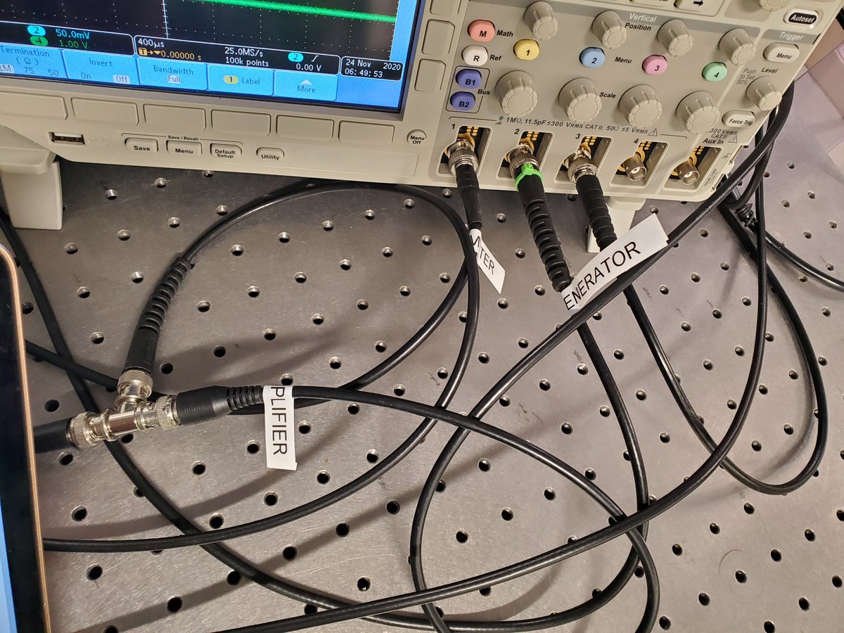 BrittanyKamai's tweet image. It's a scientifically proven fact that if you label stuff in the lab it's less likely to walk away.

#lablyfe