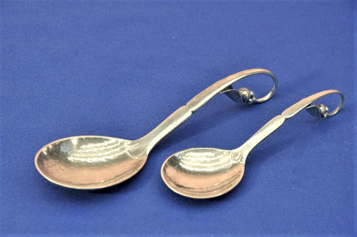 KuSeRaBerlin's tweet photo. #forsale #zuverkaufen at/bei #KuSeRa #onlineantikmarkt #onlineshop #vintage #design #silver #Silber #Denmark #jamspoon #Sahnelöffel #spoon #loeffel #antiques
Georg Jensen Sterlingsilver Ornamental Spoons 21 - interested? Then click here 👉 👉 👉 https://t.co/6eLf5zTp2S 👈 👈 👈 https://t.co/Tu0GUiyK1D