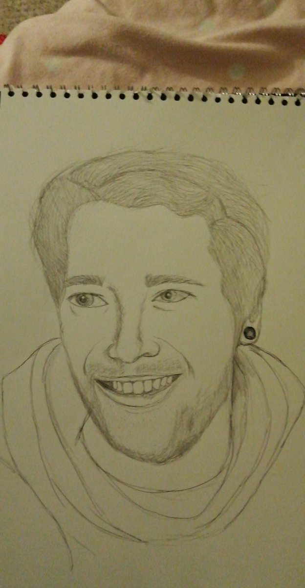 hiyaaharrison's tweet photo. @dantdm 💙💎
4 hours and a whole pen later https://t.co/wYvBB32S5U
