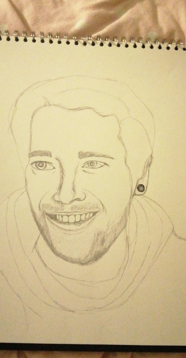 hiyaaharrison's tweet photo. @dantdm 💙💎
4 hours and a whole pen later https://t.co/wYvBB32S5U
