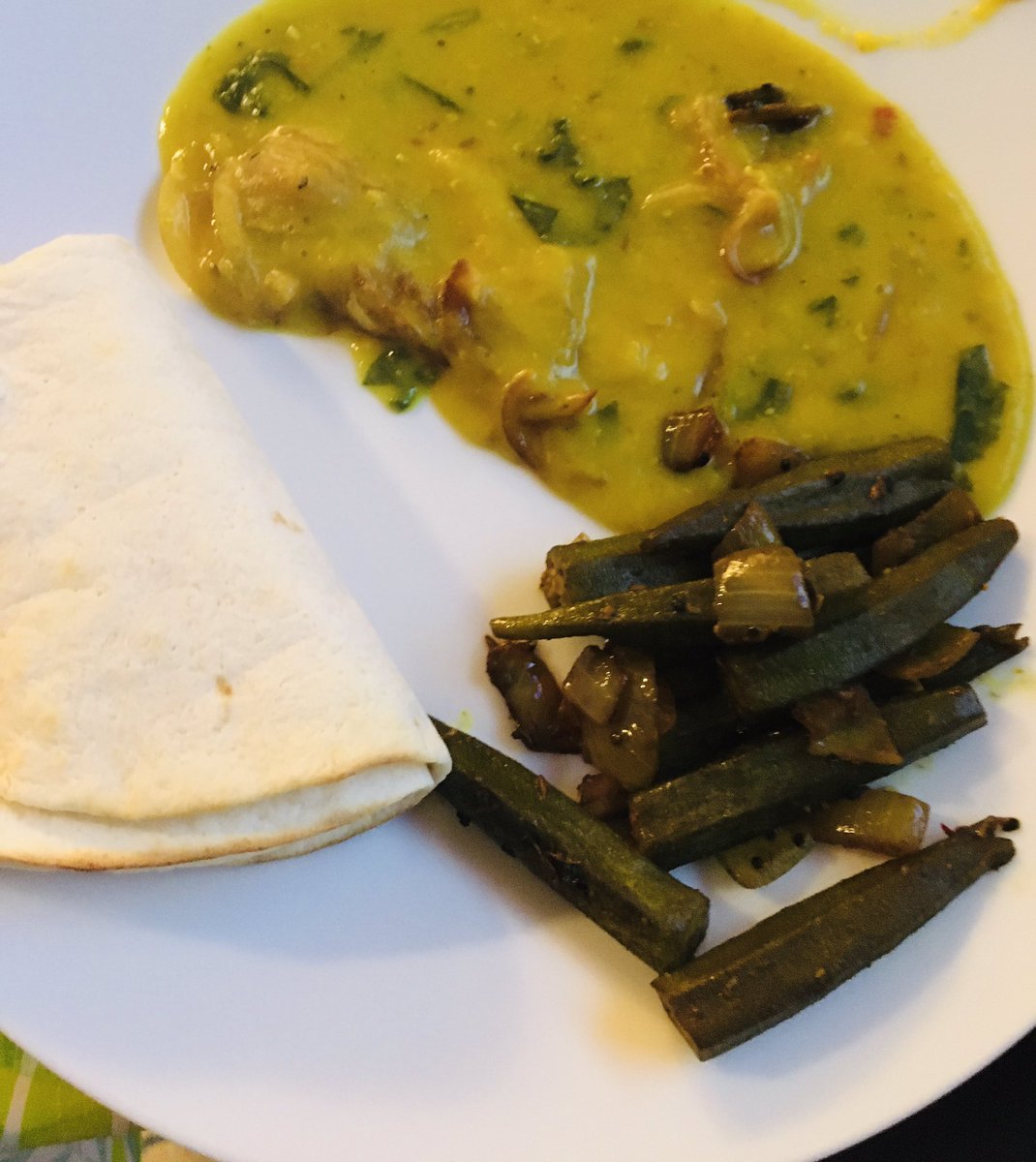 TabindaBakes's tweet photo. #weekday #vegetarian #dinnertime #mungDal cooked with #spinach garlic and #baghaar of #onions in #ghee . With spicy #okra cooked with lots of onions,vinegar and cumin. Perfect #comfortfood #StaySafe #healthy #cooking #delicious #family #weather https://t.co/9L5XiRpcQB