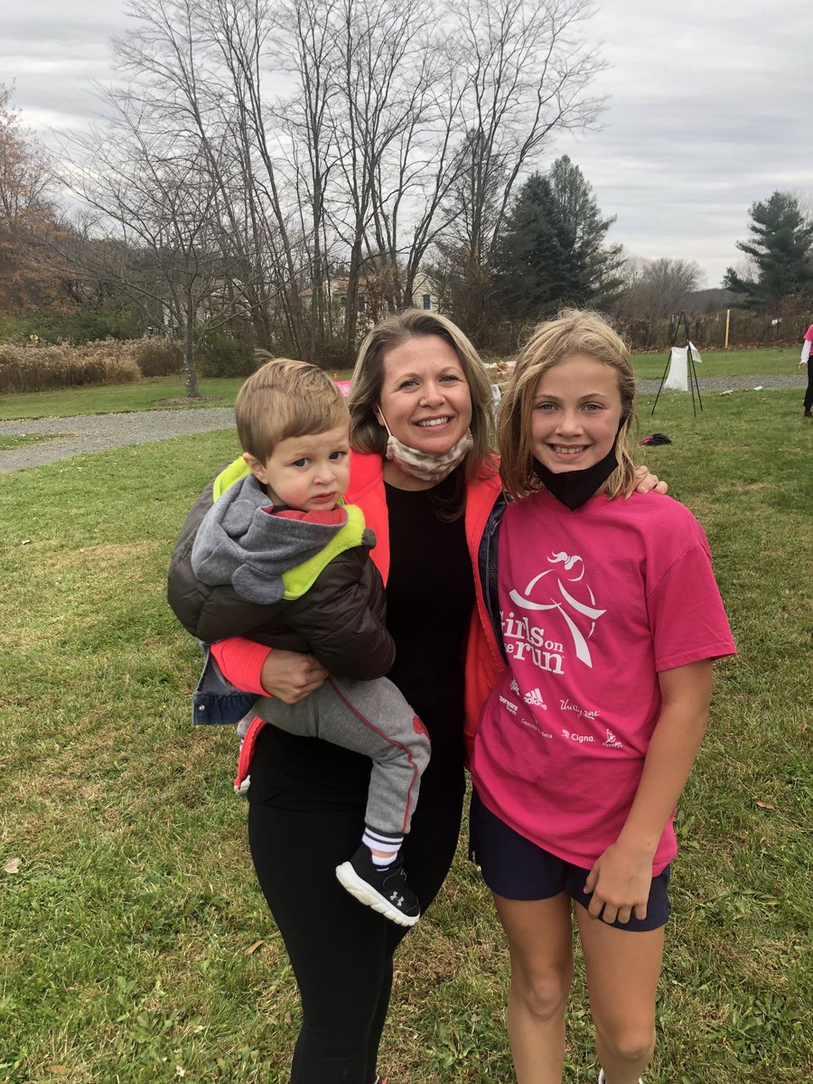 Liz Smith tweet media