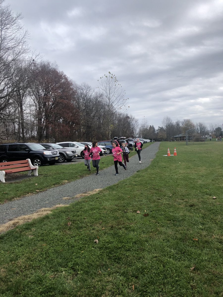 Liz Smith tweet media