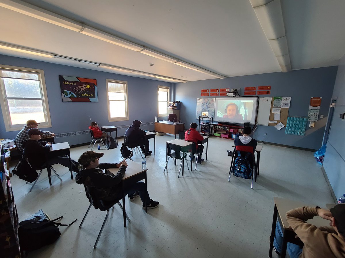 Great to see the face of an old friend on my team board - all the way from NC!  A BIG thank you to Trevor Rogers for speaking to my Technology 9 class about renewable energy engineering (and helping with our project of course). Thanks again <a href="/Trevogo/">Trevor Rogers</a> ! <a href="/RandomIslandAca/">RIA</a>