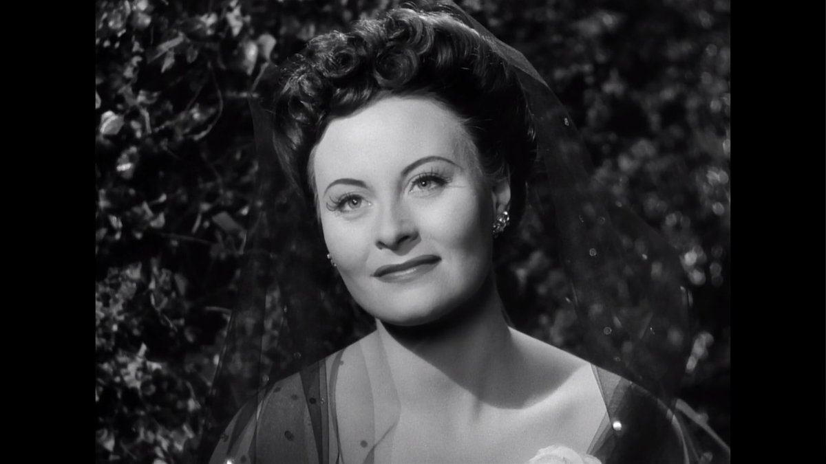 cinepastor's tweet photo. Película 542-2020: (***) "Cada vez más alto" ("Higher and Higher", #TimWhelan, 1943)
Y en cada revisionado cada vez mejor. Simpática comedia musical de la #RKO a mayor gloria del jovencísimo y ya muy famoso #FrankSinatra ("no llegará muy lejos")
Muy recomendable.
En @FlixOle https://t.co/TAmjXK1t43