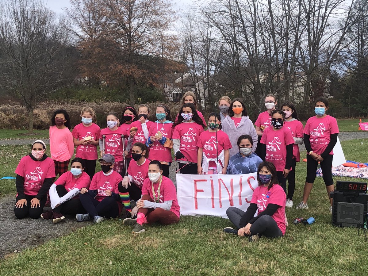 Liz Smith tweet media