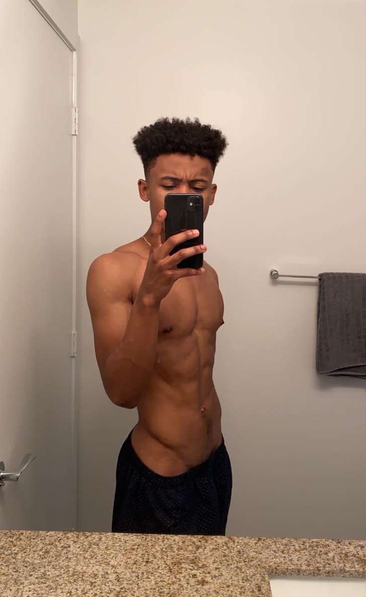 𝙇𝙞𝙡 𝘿 (𝙋𝘼𝙍𝙊𝘿𝙔) (@thcyhatelild)  X