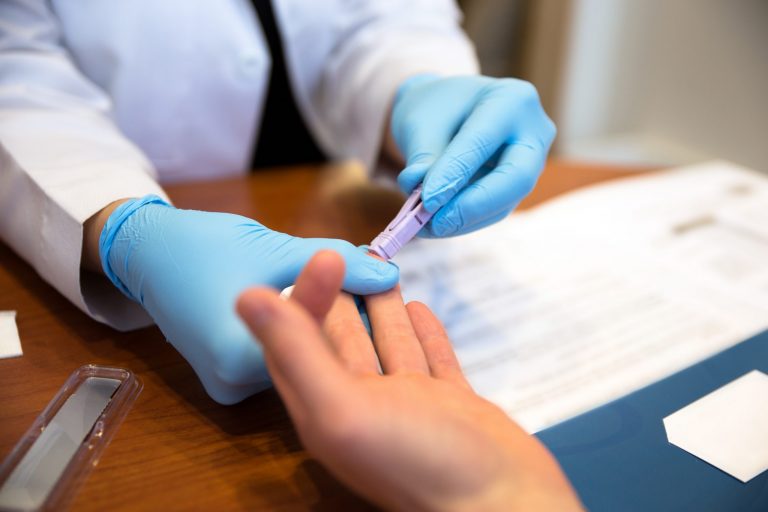 BiotechFastco's tweet image. Where and how to book a Covid test in Newbury West Berkshire getreading.co.uk/news/reading-b…