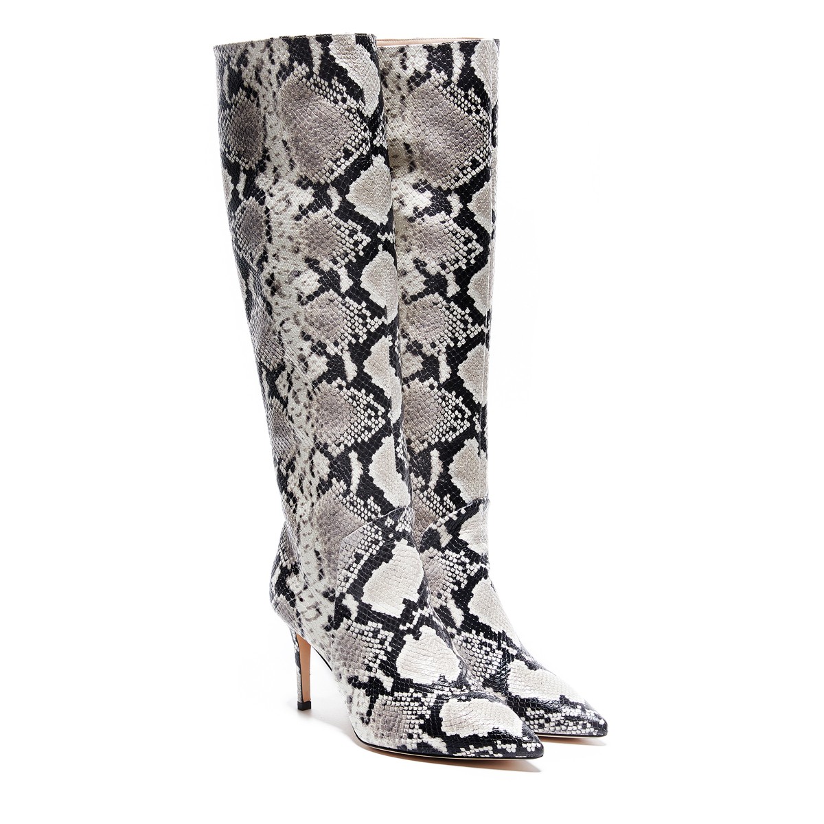 Saca tu lado más salvaje con el modelo Paola en estampado de serpiente 🐍 🔝🔝🖤🤍🖤🤍

bit.ly/magrit-paolabw

#magrit #magritshoes #magritfall2020 #shoes #women #moda #style #woman #animalprint #animalprintboots #musthave #madeinspain