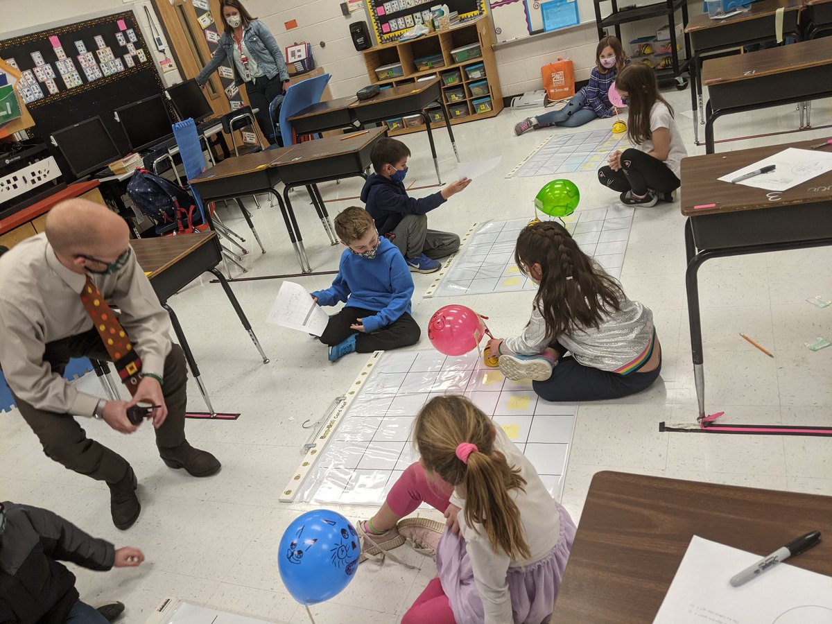 MrsYoklic's tweet photo. Lucky to have leadership that make the students a priority! #LeadYCSD @MelissaLM_VA @brianrfries #coventrystrong https://t.co/DFguQYPfYL