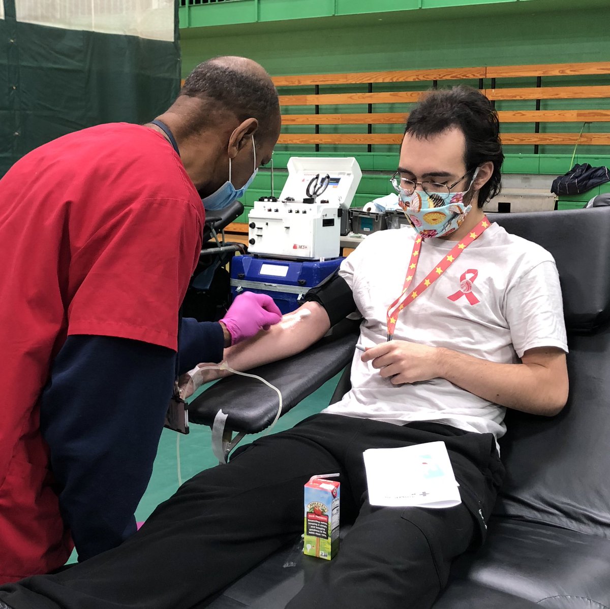 StMarysDragons's tweet photo. ππ»ππ»ππ»to the students, faculty, staff, and parents that donated during todayβs οΏ½οΏ½ drive!
#givebloodsavelives #southside #fallblooddrive @RedCrossMO https://t.co/3VDWA6ngvg