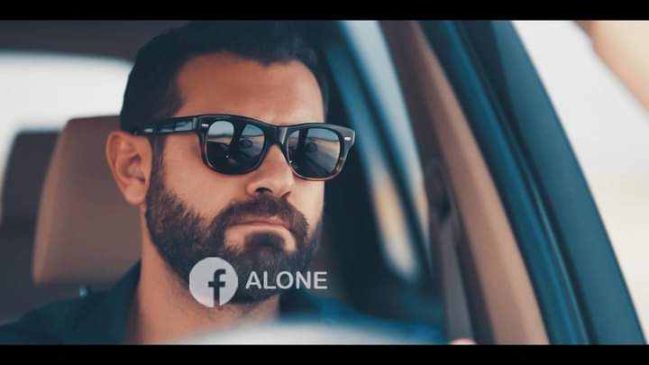 مش كل الناس بتشوف زي بعضها فيه ناس بتشوف بقلبها وناس بتشوف بعينها وناس عديمه البصر والبيصيره 💔👌