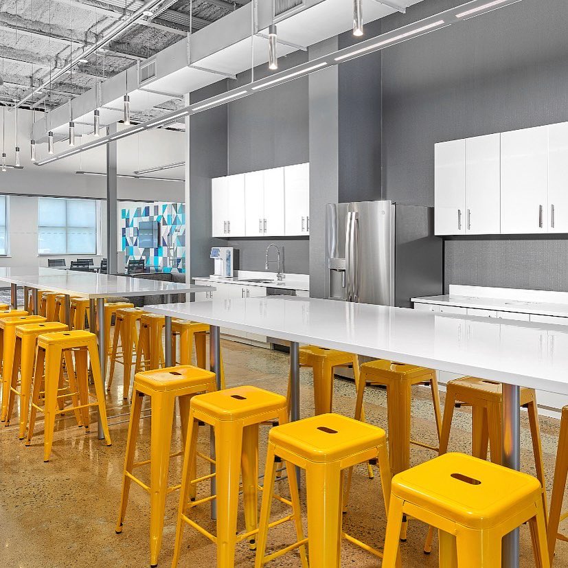 SpringMill1909's tweet photo. Shout out to our friends on campus, @EPAMSYSTEMS &amp; their gorgeous office space!  We love their industrial vibe with pops of color! At EPAM, they do everything from software engineering to cyber security to digital healthcare solutions. Looking good EPAM, we’re happy to have you! https://t.co/FV3WWLK0rA