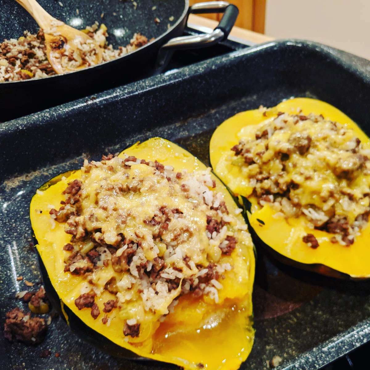 DaTerraCucina's tweet image. It&apos;s Acorn Squash season! #roastingpan #cookwareupgrade amazon.com/daterracucina?…