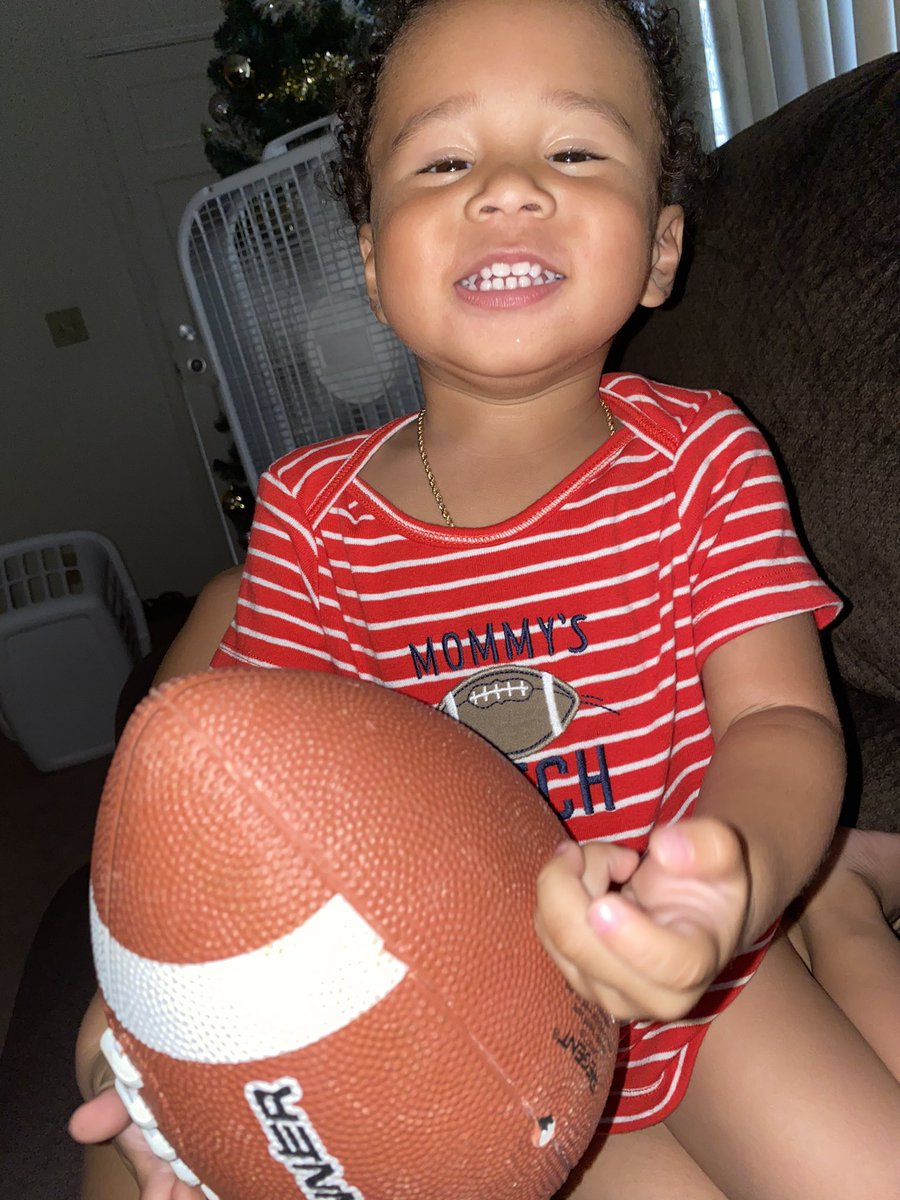 foreverlovelys's tweet photo. Twitter never gets updates of my stud , so here ya go 😍🏈 Mommy’s Catch for sure ❤️🥲 https://t.co/bDZPPOsMUq