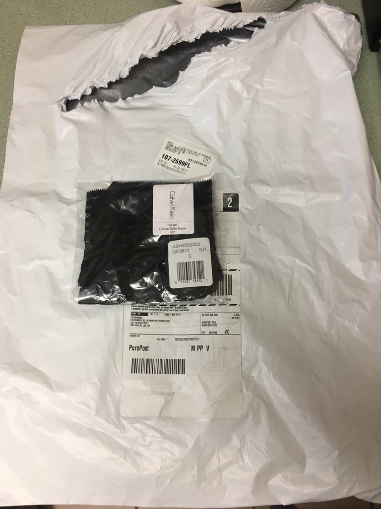PenroseElena's tweet image. Hey @CalvinKlein  - this mailer is ridiculous for a single pair of underwear. Let’s work to reduce unnecessary waste #reduceemptyspace #streamlinepacking