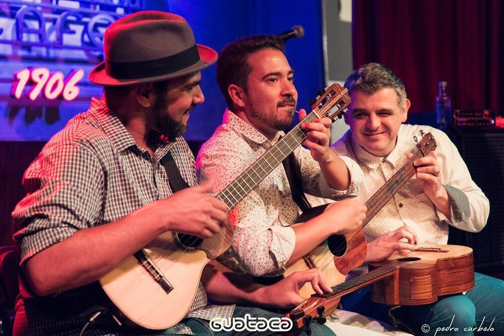 Un día como hoy, pero en 2005, <a href="/c4trio/">C4 TRIO</a> (que aún no se llamaba así) ofreció su primer recital👏🏽🎶. Pase por aquí y conozca bien esa historia de la pluma de <a href="/gagueando/">Gerardo Guarache O.</a> ✍🏽 mientras seguimos celebrando los 15 años del ensamble🥳🎉

👇🏽
bit.ly/2UXUrVG