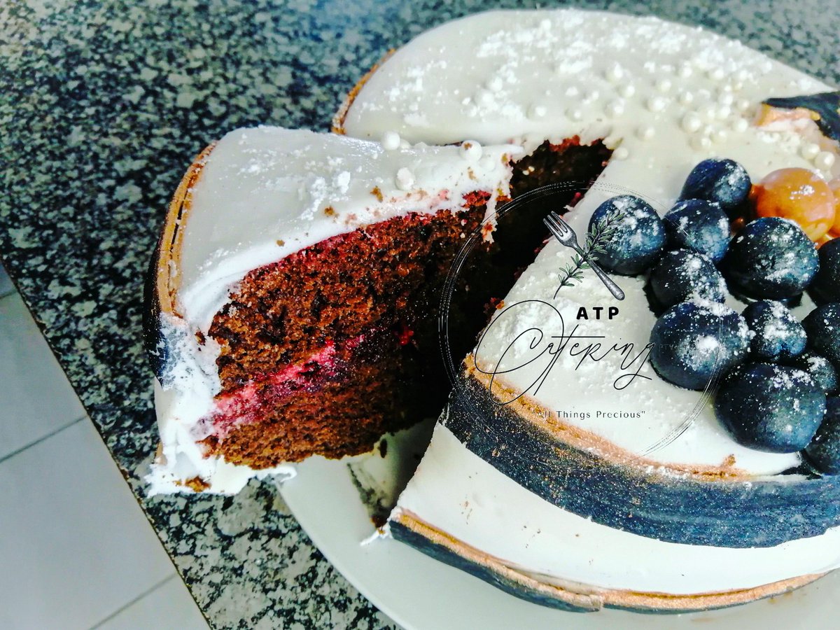 FezileChef's tweet photo. My entire life rotates around food
I cook for a living ☺️
A chef at heart
#foodindustry
#foodblogger
#cheflife
#vegetables
#meat
#cakes
#icook
#chooseday #chooselove
#MasterchefTheProfessionals https://t.co/WqYP2qY6FJ