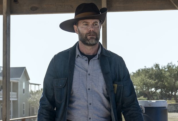 Happy birthday to the best cowboy in the universe, John Dorie himself Garret Dillahunt! 