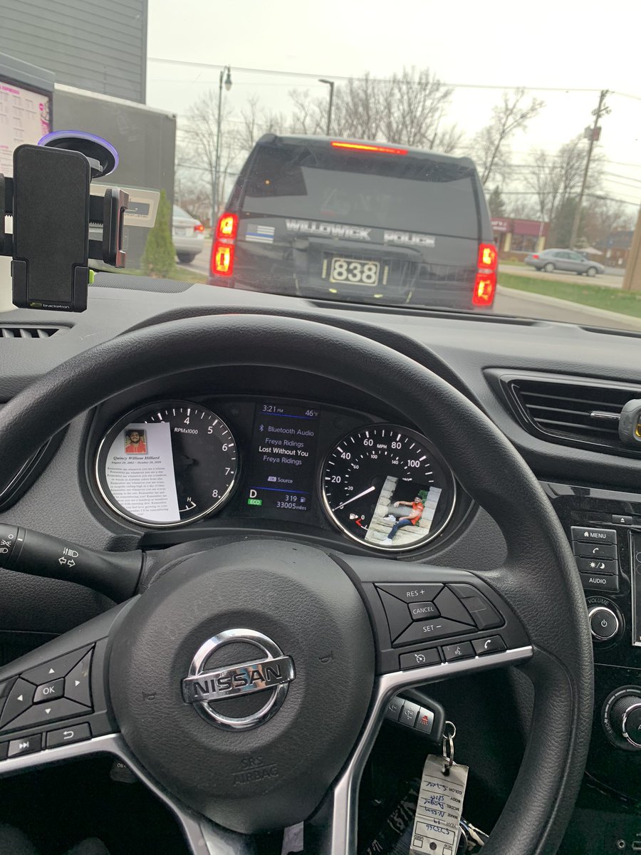 Decided to pay for the cop in front of me today at dunkin’. Giving thanks today and paying it forward. Happy Thanksgiving! <a href="/WillowickPolice/">Willowick Police</a>