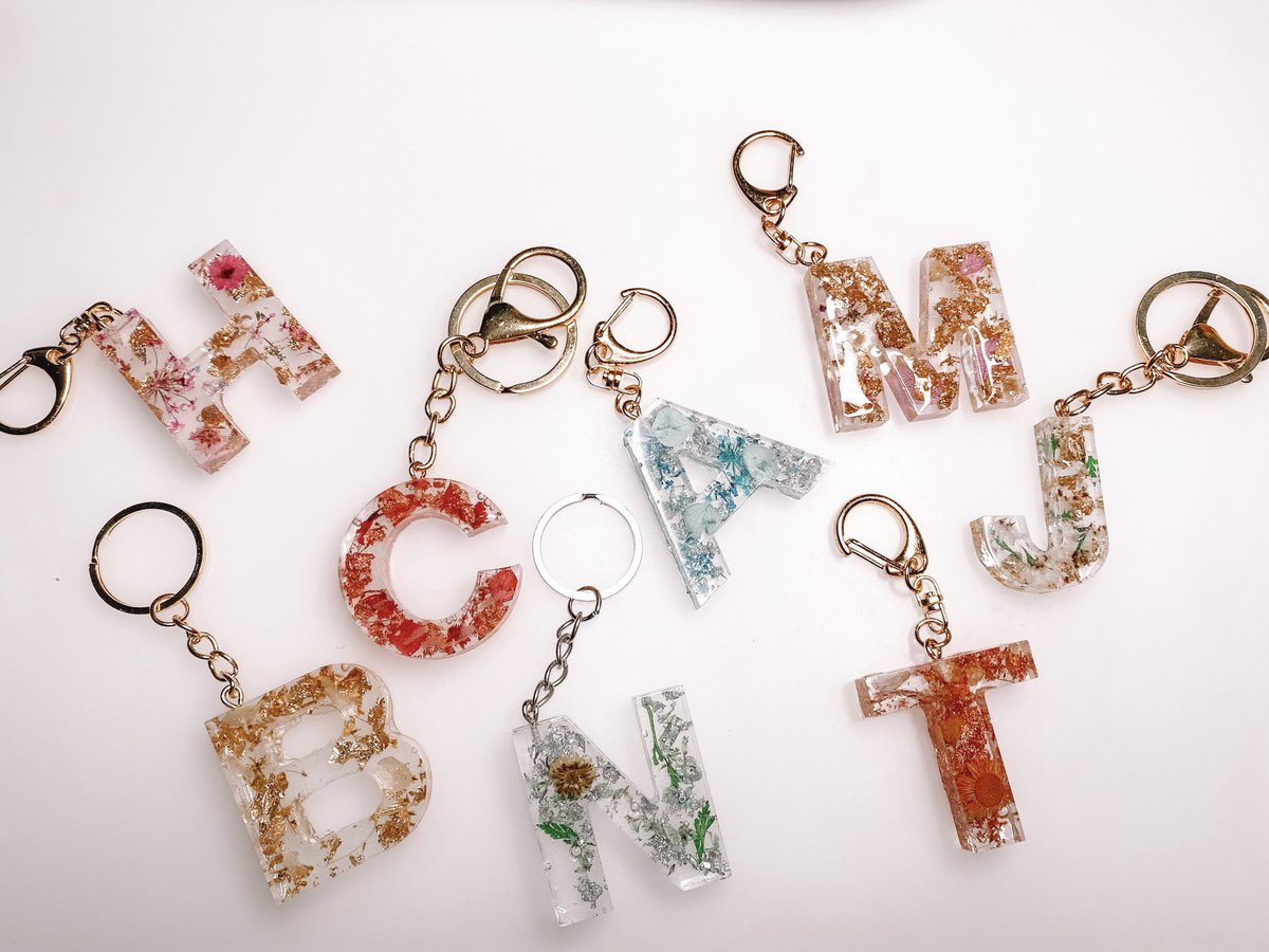 _camcartwright's tweet photo. I started a non profit Etsy shop where I am making completely customizable keychains!  All proceeds go to Operation Underground Railroad, an organization dedicated to rescuing child sex trafficking victims. here is the link to my etsy shop! https://t.co/3GQARYQScU https://t.co/XajVm0uIH3