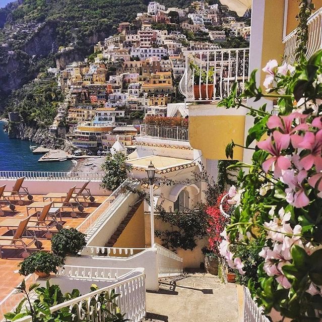 Walking Around Italy tweet media