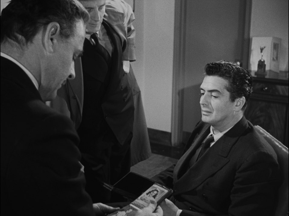 RenoirVulture's tweet image. Now showing...
Kiss of Death (1947) Director Henry Hathaway @SigOneEnt 
#noirvember #filmnoir #signalone
