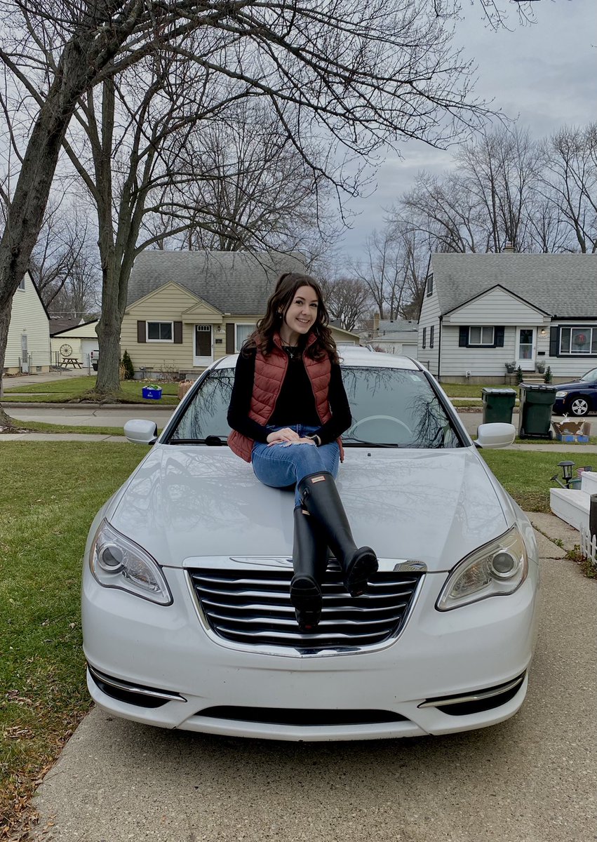 madi_rose03's tweet photo. My car photo for @LakeShoreYrbk 🚗🤩 https://t.co/lddw0XQdxZ