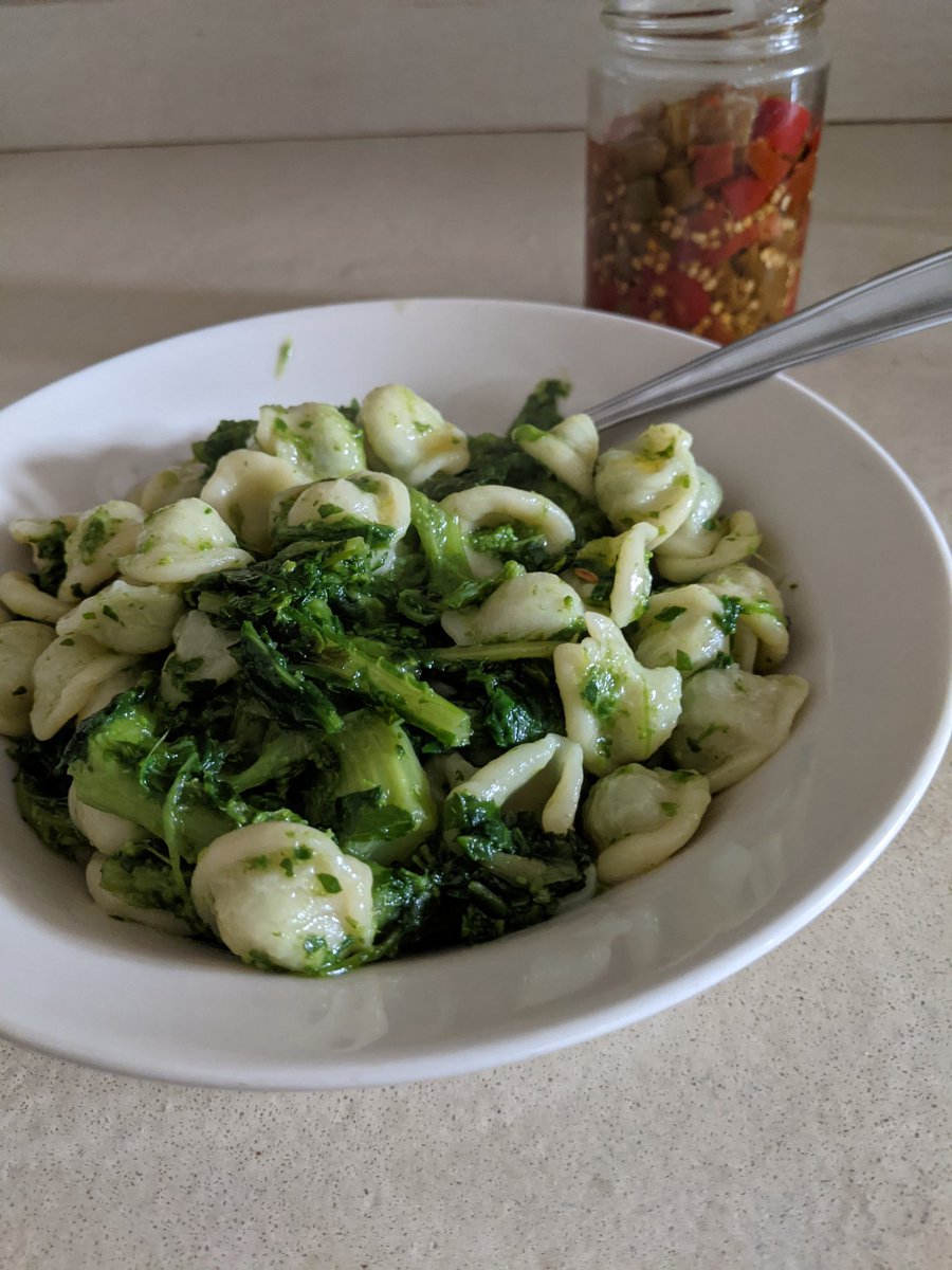 luigiarces's tweet photo. @JimBelushi Orecchiette con cime di rapa / home made pasta with turnip greens! Italian style! https://t.co/Qw7tAyqDYm