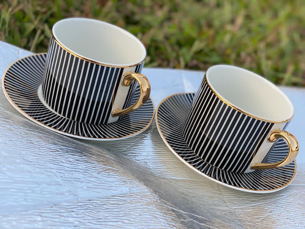 thtealady's tweet photo. H&M
Black and Gold mug set
N8000 per set of mug and saucer
#thtealady #tea #love #happiness #giftsoftea https://t.co/AW0GdvyF5O