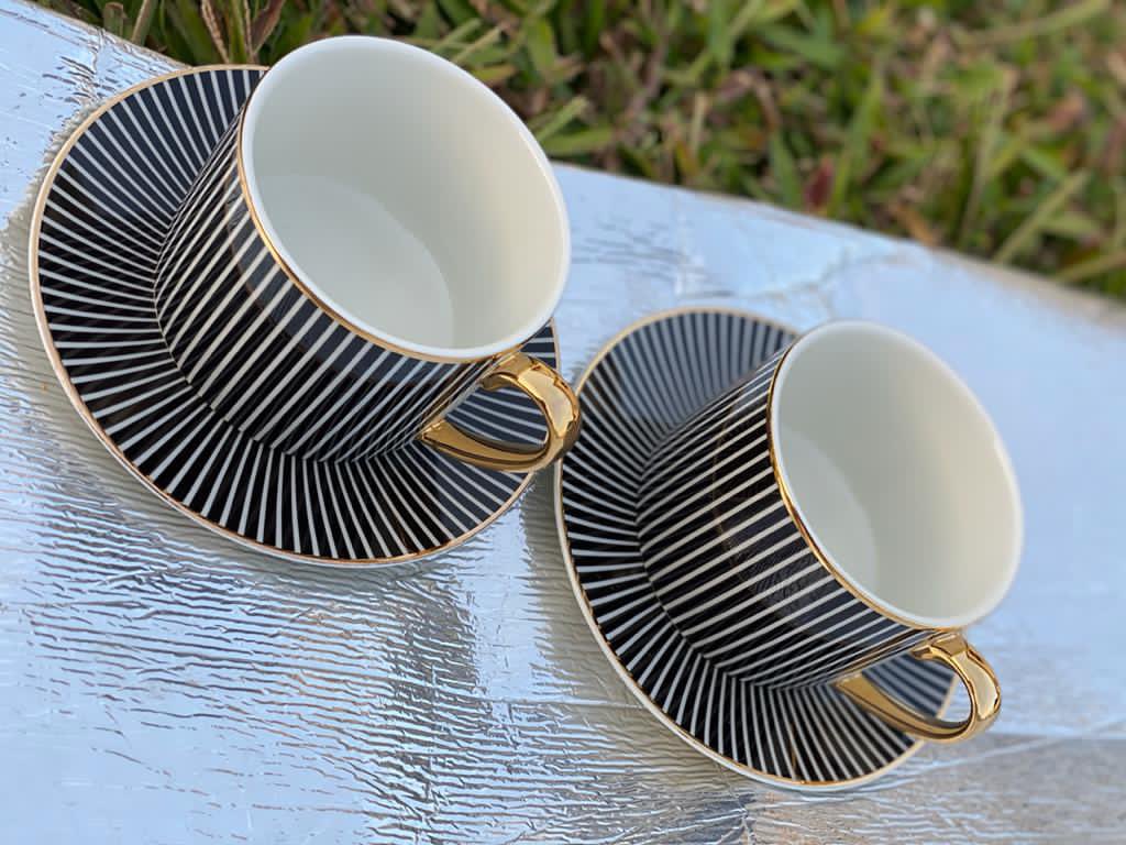 thtealady's tweet photo. H&M
Black and Gold mug set
N8000 per set of mug and saucer
#thtealady #tea #love #happiness #giftsoftea https://t.co/AW0GdvyF5O