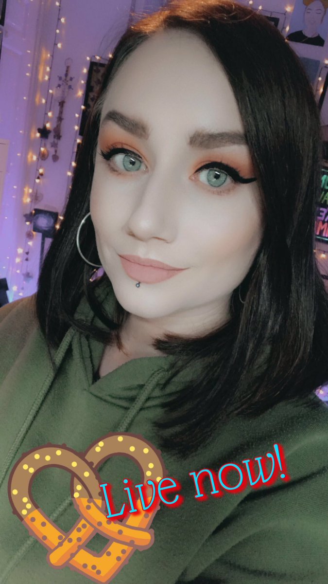 LAarting's tweet photo. You know the deal.. chillin on #twitch making things https://t.co/oPKg5oRhQP
